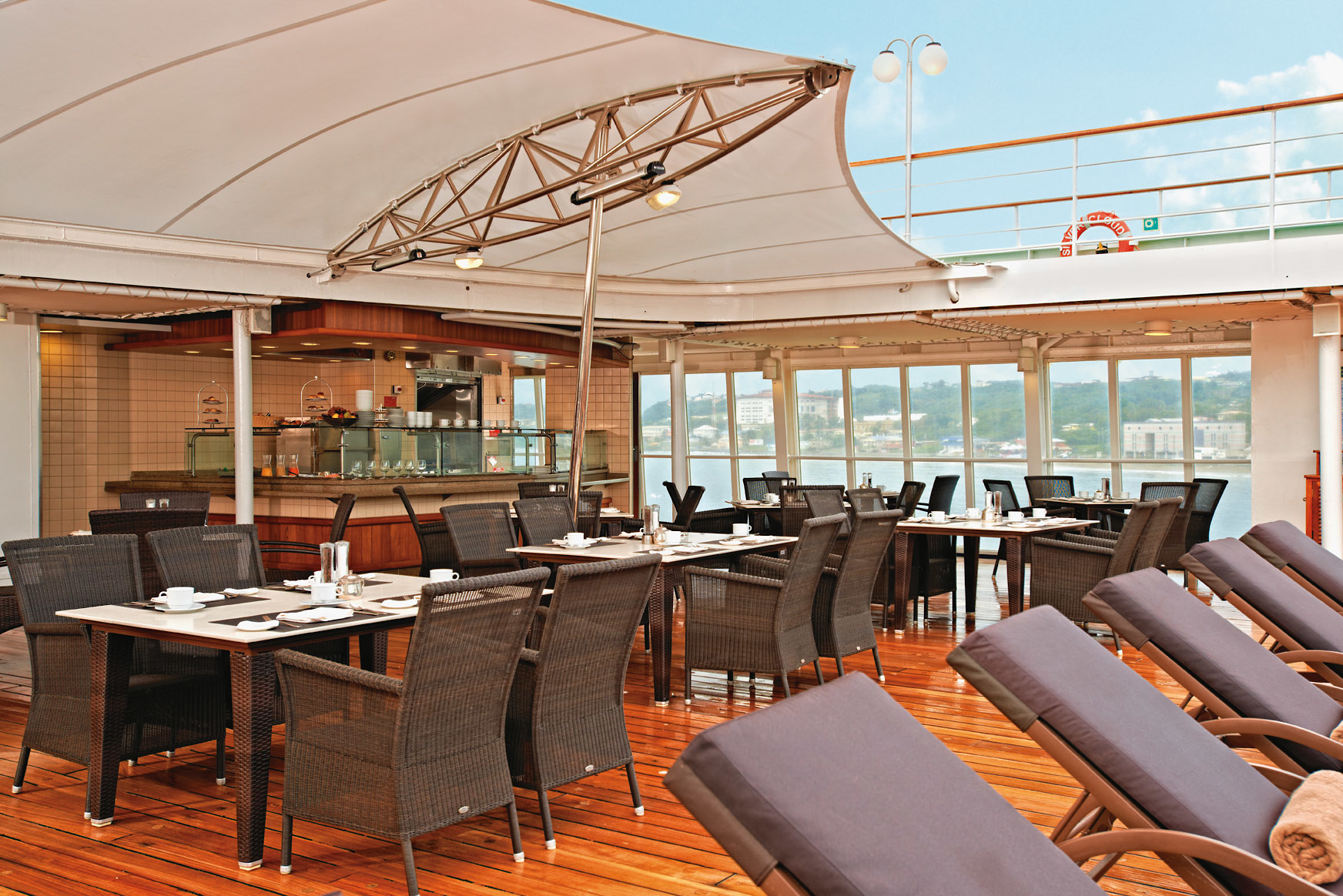 Silversea Cruises - Silver Cloud - The Grill 1.jpg